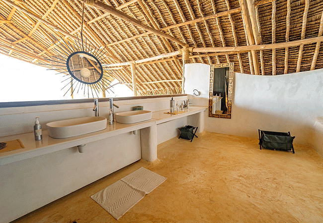 kipalo-hills-lodge-rock-suite-tsavo-west-national-park-suite-open-bathroom Kipalo Hills Lodge Rock Suite Tsavo West National Park