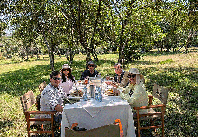 kipekee-zuri-camp-maasai-mara-national-reserve-lunch Kipekee Zuri Camp Maasai Mara National Reserve
