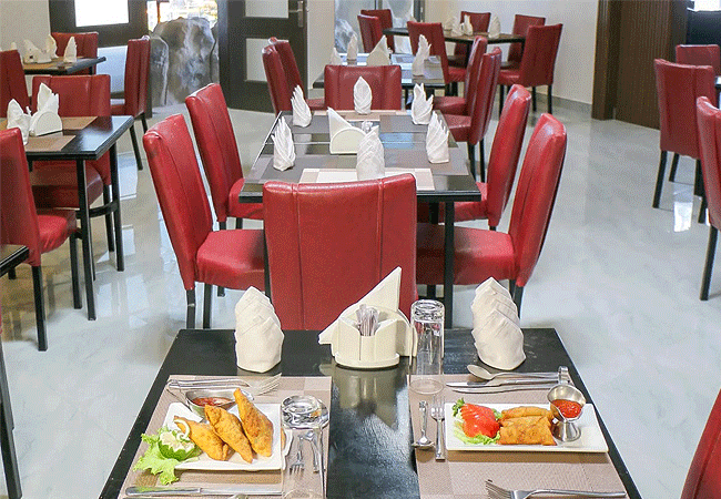 avian-court-hotel-naivasha- restaurant-serves-african-british-american-and-barbecue-grill-cuisines-breakfast-options-include continental-american-buffet-à-la-carte Avian Court Hotel Naivasha